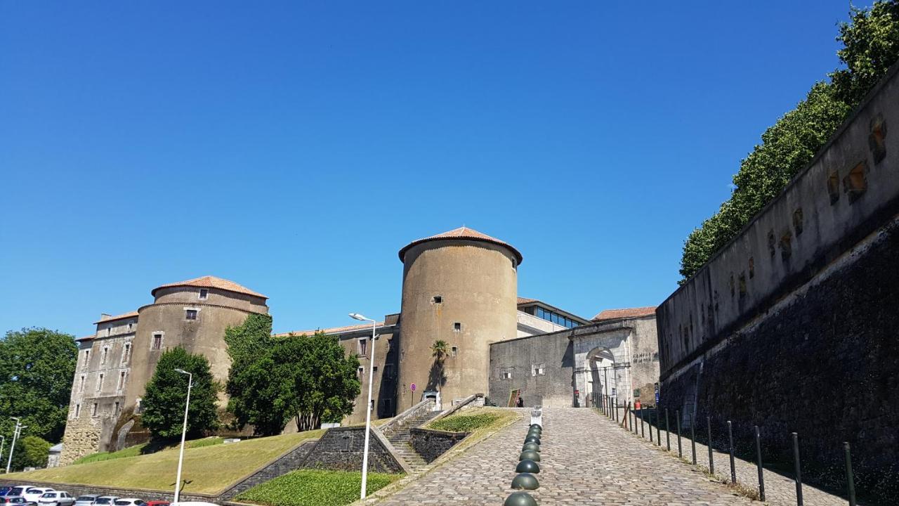 Casa Chiberta - Centre Historique Appartamento Bayonne Esterno foto